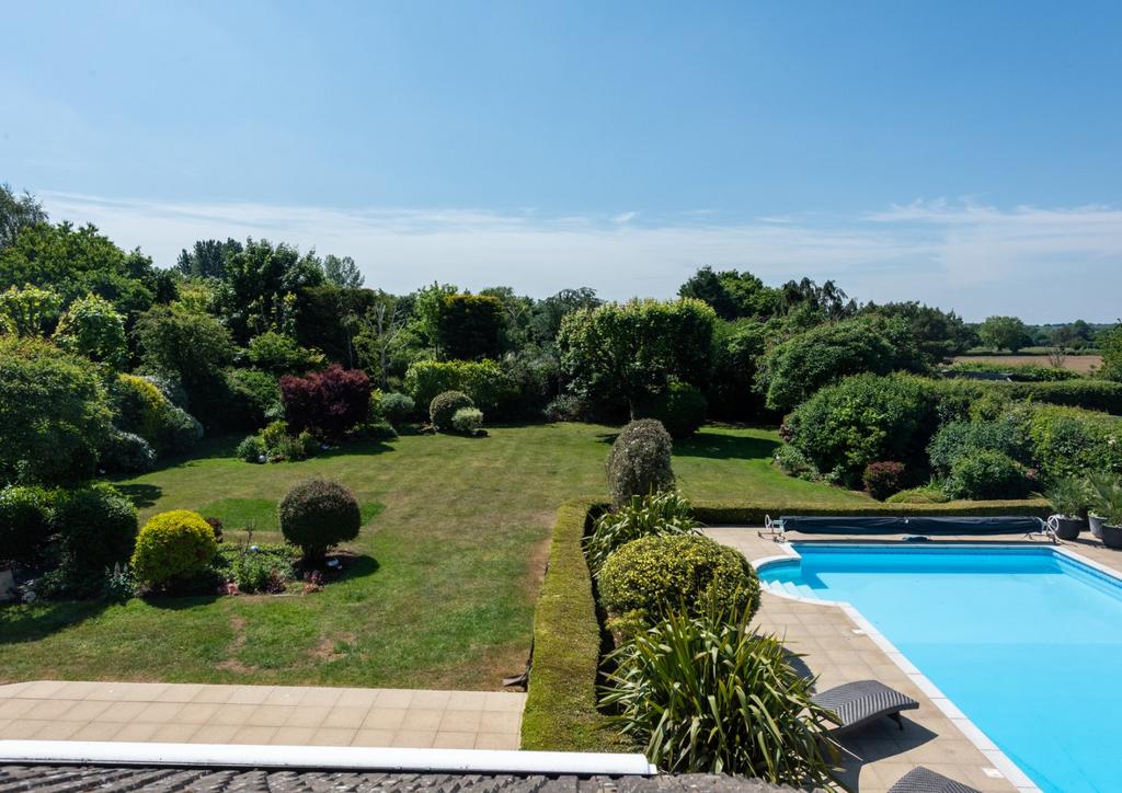 Pool &amp; Garden