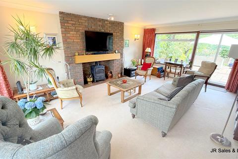 4 bedroom detached house for sale, High Ridge, Cuffley