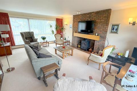 4 bedroom detached house for sale, High Ridge, Cuffley