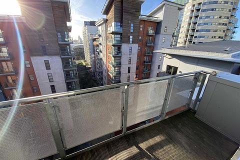 2 bedroom flat for sale, Melia House, 19 Lord Street, Green Quarter
