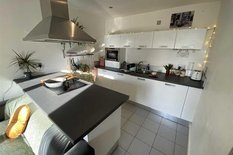 2 bedroom flat for sale, Melia House, 19 Lord Street, Green Quarter