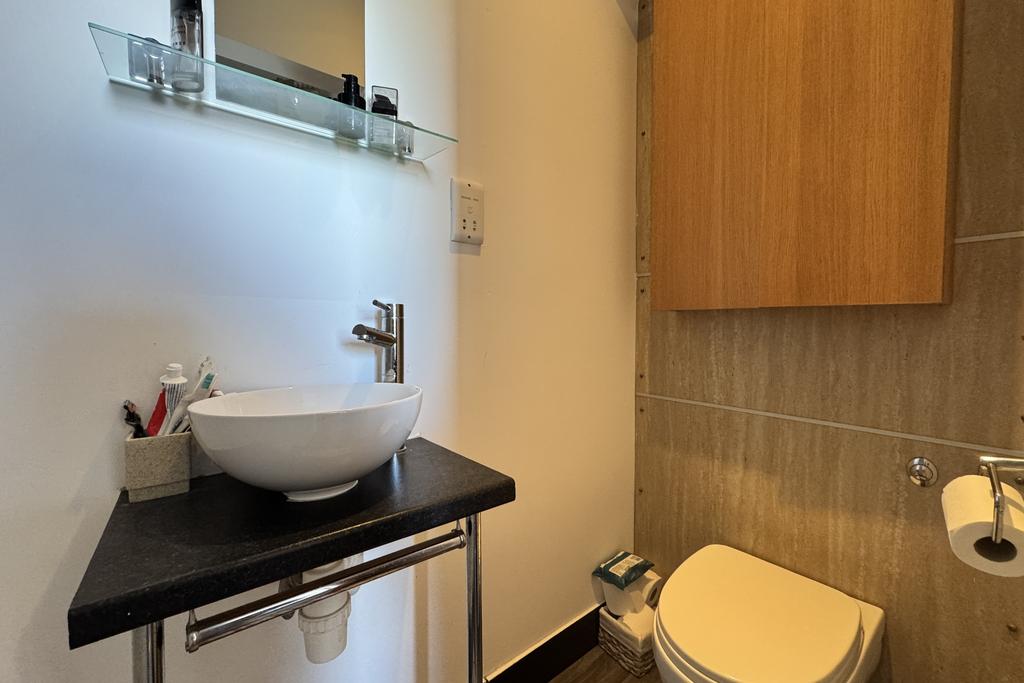 Ensuite