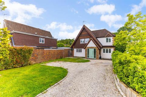 4 bedroom detached house for sale, Lower Village Road, Ascot