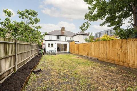 2 Murray Terrace, London, W5 4XT