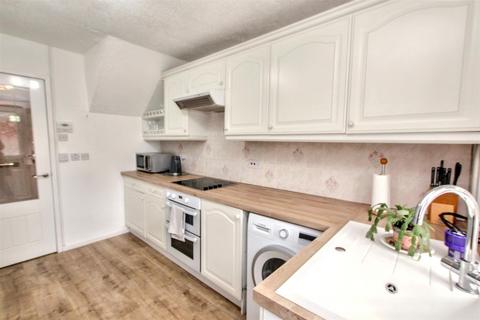 41 Stuart Drive, Lanark, ML11 7HF