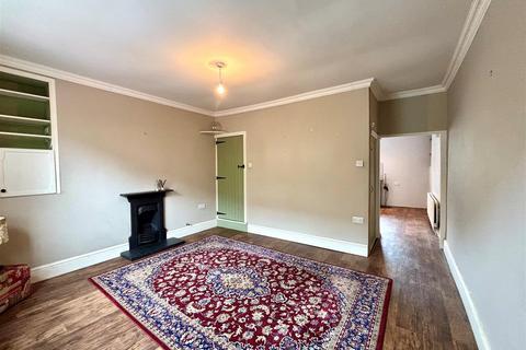 8 Mellor Road, New Mills, High Peak, SK22 4DW