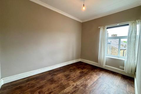 8 Mellor Road, New Mills, High Peak, SK22 4DW
