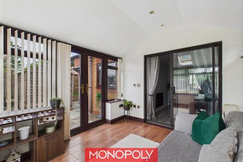 15 Ffordd Thomas Gee, Denbigh, LL16 3JU