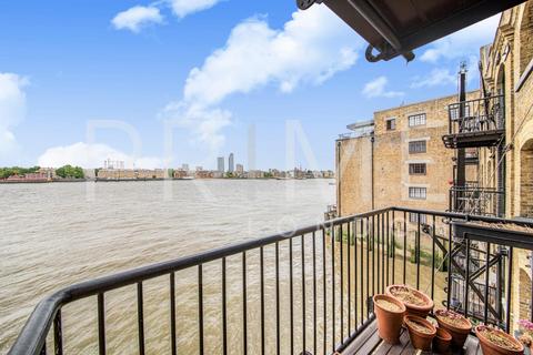undefined, Great Jubilee Wharf, Wapping Wall, London