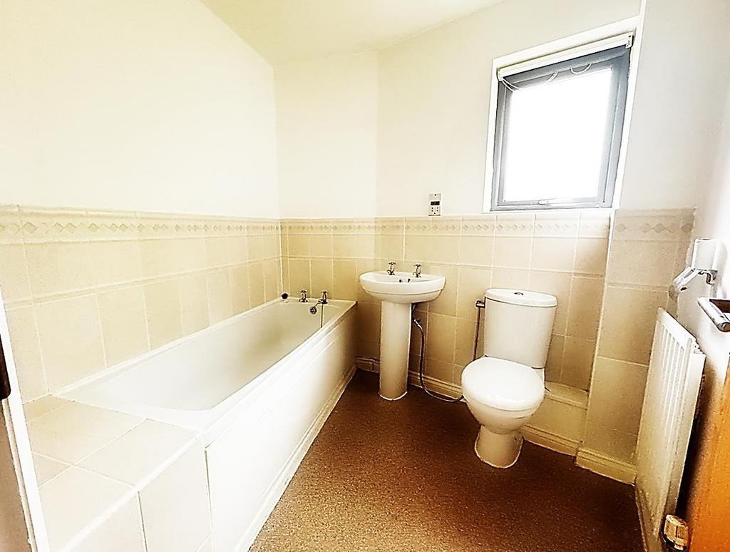 Family Bathroom.jpg
