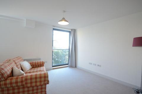 Studio to rent, Sheet Street, Windsor, Berkshire, SL4
