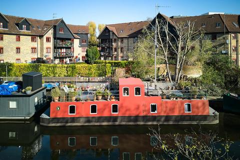 2 bedroom houseboat for sale, Ham Wharf, Brentford, TW8