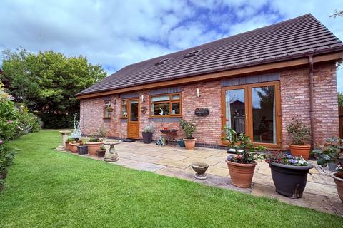 4 bedroom detached house for sale, Liverpool Old Road, Preston PR4