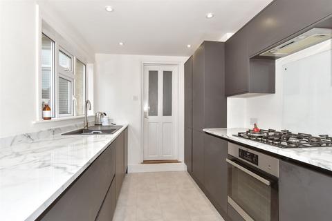 22 Coombe Road, Gravesend, DA12 5PB