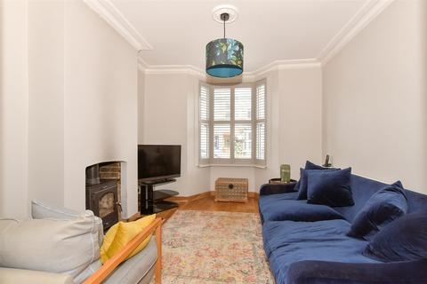 2 bedroom terraced house for sale, Coombe Road, Gravesend DA12