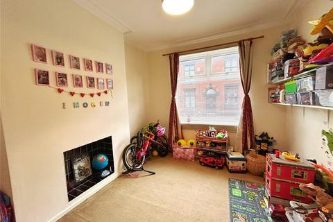 17 Cedar Street, Ashton-under-lyne, OL6 9LP