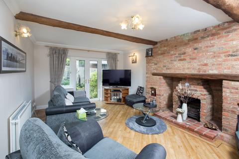 5 bedroom detached house for sale, Willow Lane, Kettering NN14