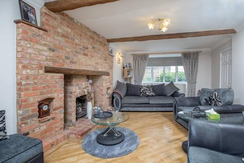 5 bedroom detached house for sale, Willow Lane, Kettering NN14