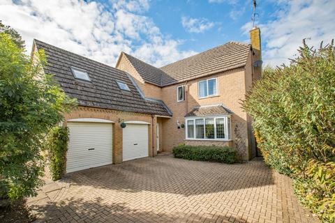 5 bedroom detached house for sale, Willow Lane, Kettering NN14