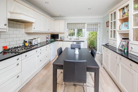 5 bedroom detached house for sale, Willow Lane, Kettering NN14