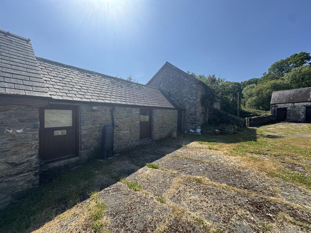 Annex / suitable as holiday cottage or extended...