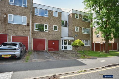 Flat 3, Scott House Benjamin Close, Hornchurch, RM11 1DA