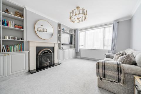 11 Hyde Close, Barnet, EN5 5TJ