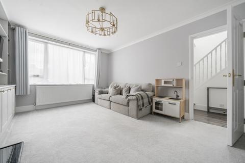11 Hyde Close, Barnet, EN5 5TJ