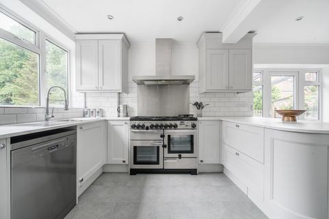 11 Hyde Close, Barnet, EN5 5TJ