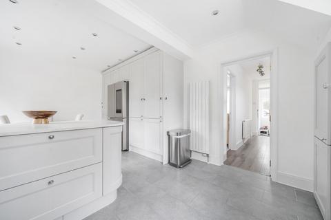11 Hyde Close, Barnet, EN5 5TJ