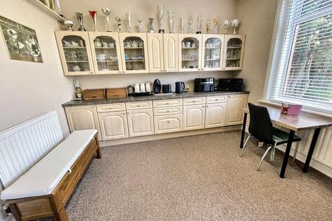 5 bedroom detached house for sale, Lowther Road