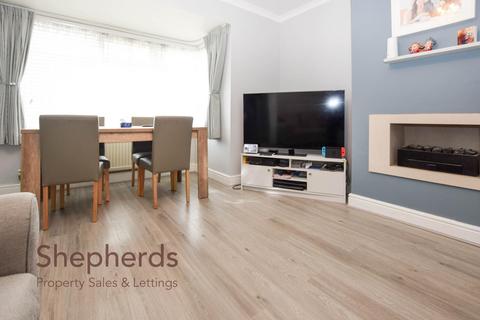 59 Hillview Gardens, Cheshunt, Waltham Cross, EN8 0PB