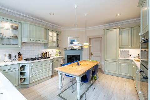 4 bedroom detached house to rent, Beverley Lane, Kingston upon Thames, KT2