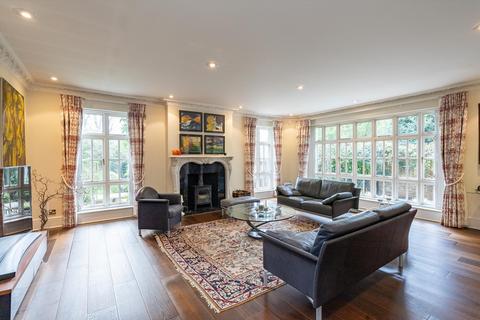 4 bedroom detached house to rent, Beverley Lane, Kingston upon Thames, KT2