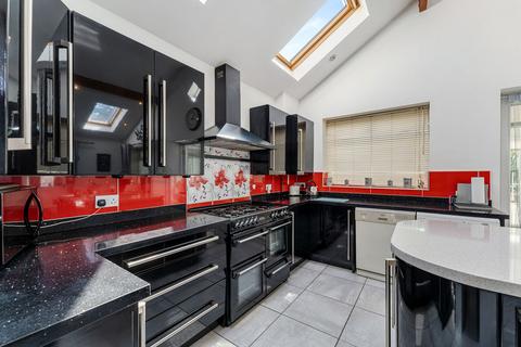 3 bedroom detached bungalow for sale, Upton Lane, Widnes WA8