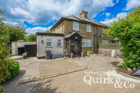 3 bedroom cottage for sale, Waterside Cottages Canvey Road, Canvey Island, SS8