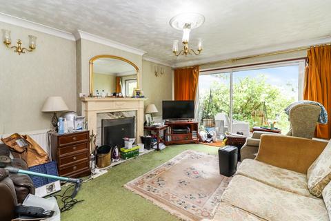 4 bedroom detached house for sale, Abbots Rise, Kings Langley, WD4