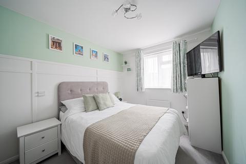 3 Mallow Close, Northfleet, Gravesend, DA11 8TF