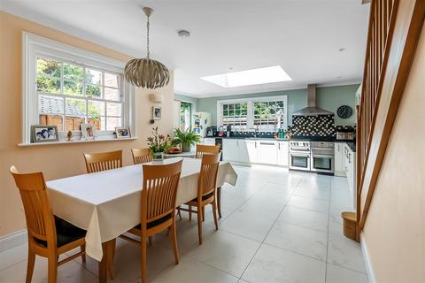 4 bedroom semi-detached house for sale, LEATHERHEAD ROAD, GREAT BOOKHAM KT23