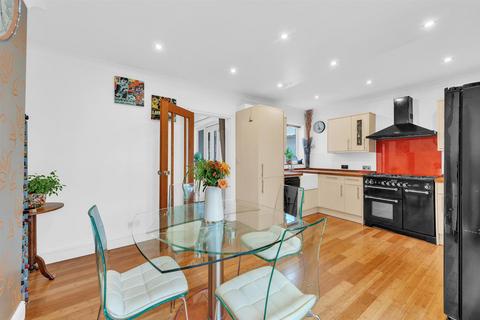 69 Sandringham Road, Bromley, BR1 5AR