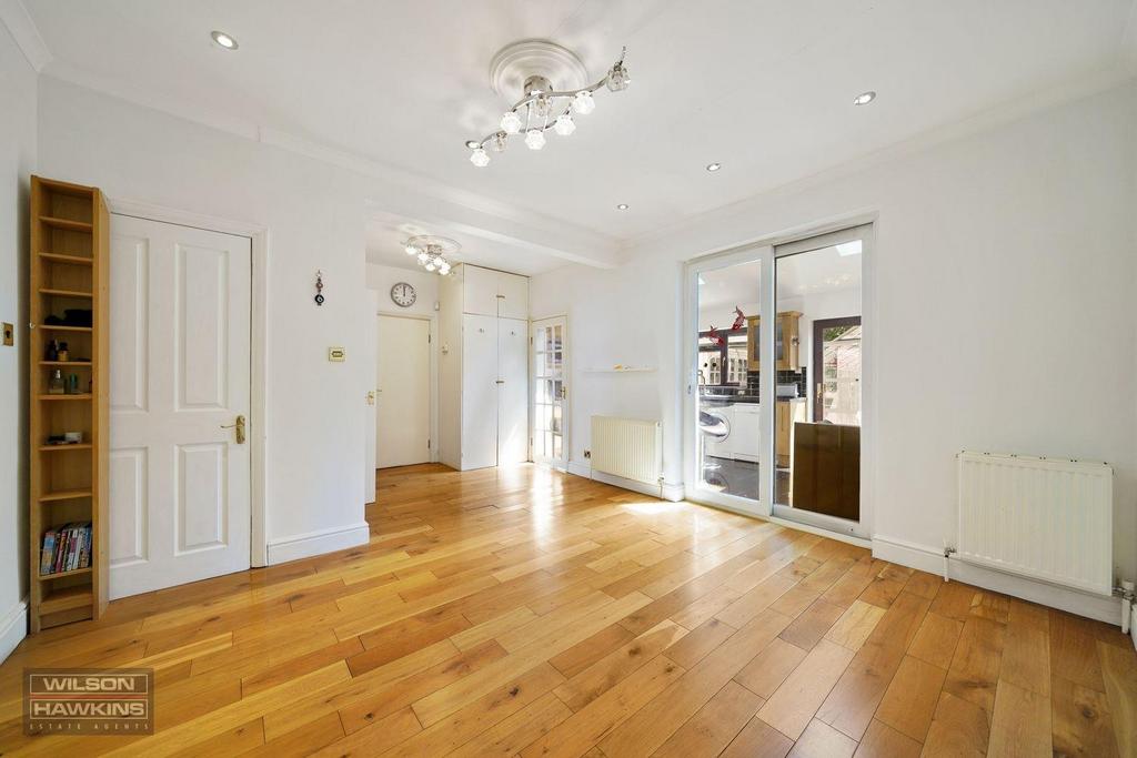 16 Greenford Road - q OWALVpx Sp Ssa REIa60w.jpg