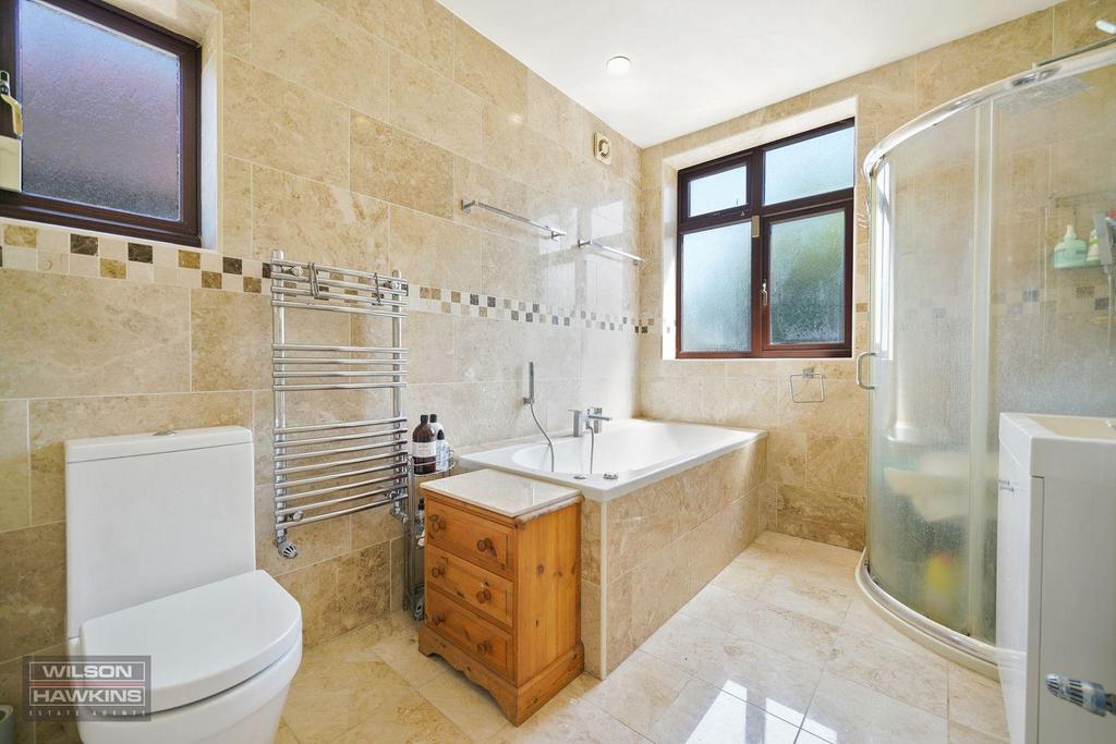 16 Greenford Road - l RGSr BWY96x L1 Pqx Rp Qt.jpg