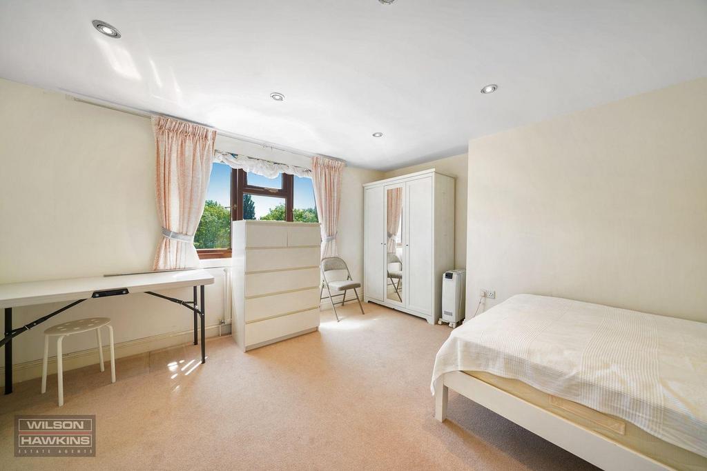 16 Greenford Road - My D7ozt Ao Ju QB98i5lx P.jpg