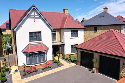 5 bedroom detached house for sale, Amethyst Road, Wiltshire SN25