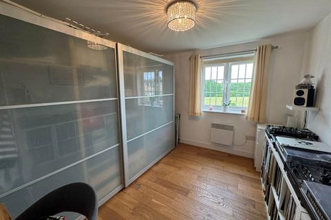 5 Henry Manning House Milan Walk, Brentwood, CM14 4JQ