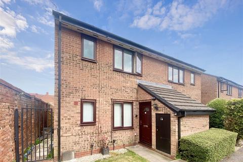 1 bedroom maisonette for sale