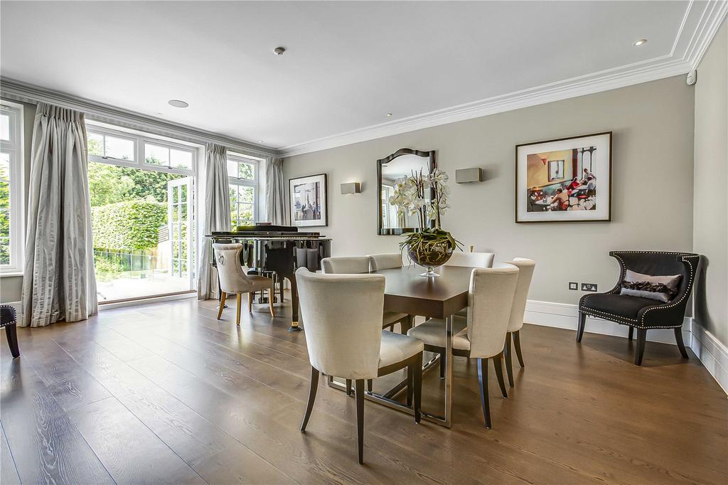 Breakfast Room