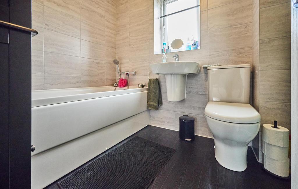 Side family bathroom