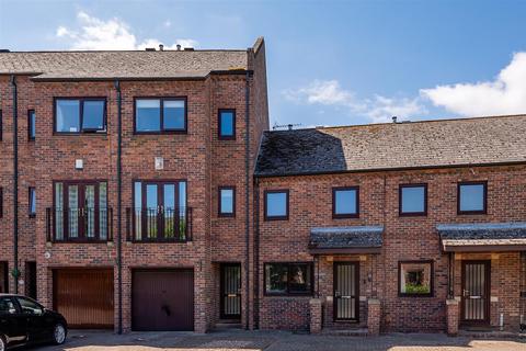 3 bedroom townhouse for sale, Browney Croft, Fishergate, York YO10 4BX
