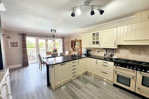 3 Burrows Lane, Verwood, BH31 7PH